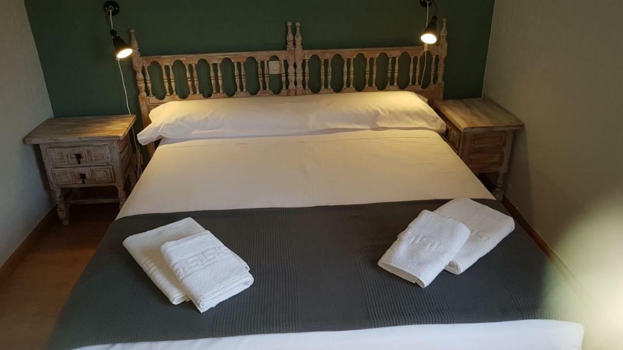 Hostal Becerril Becerril de la Sierra Exteriér fotografie