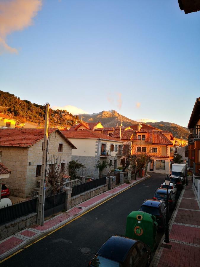 Hostal Becerril Becerril de la Sierra Exteriér fotografie