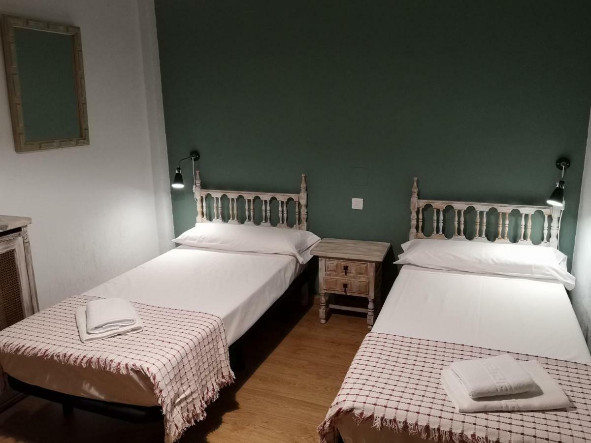 Hostal Becerril Becerril de la Sierra Exteriér fotografie