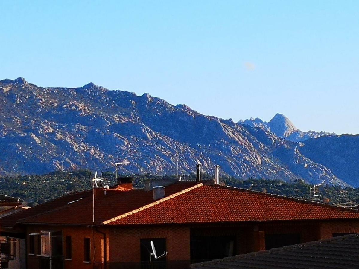 Hostal Becerril Becerril de la Sierra Exteriér fotografie